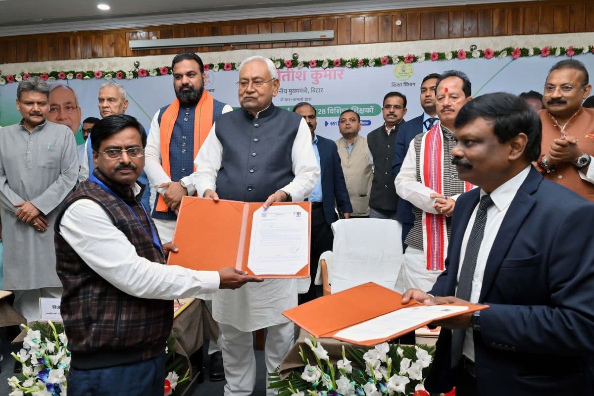 बिहार में सरकारी शिक्षकों की संख्या 5.80 लाख के पार, 86 हजार नियोजित शिक्षक भी जल्द बनेंगे राज्यकर्मी