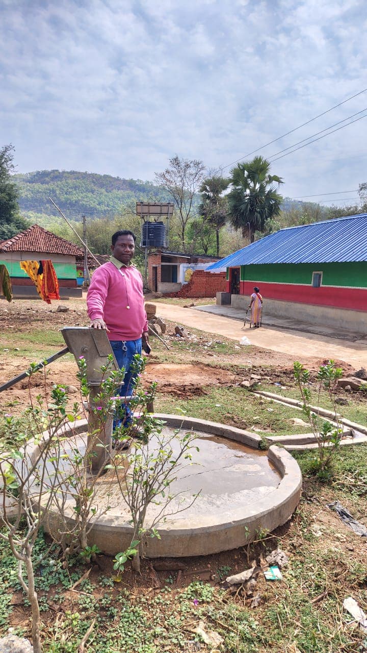 JAMSHEDPUR NEWS : केरूआडुंगरी के मुखिया कान्हू मुर्मू बने जलदूत