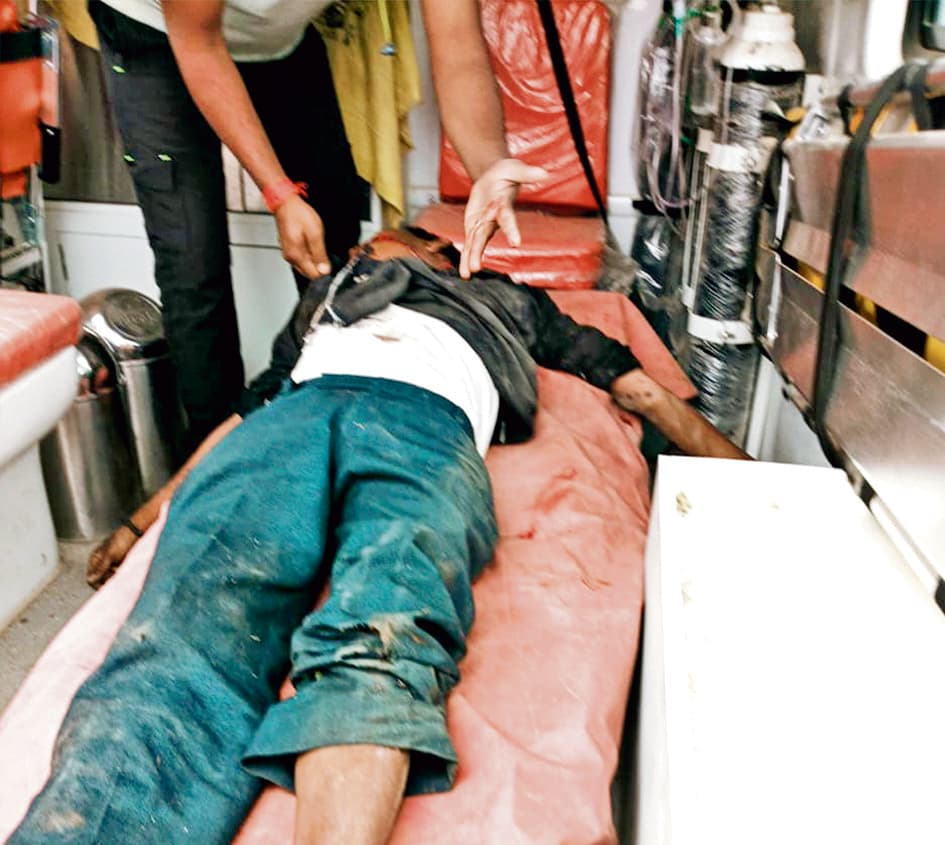 Gaya News : ट्रैक्टर की चपेट में आने से युवक की हुई मौत, एक घायल