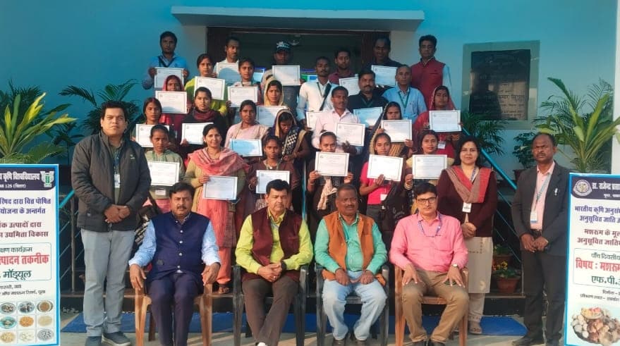 मशरूम उत्पादों को ऑनलाइन मार्केटिंग से जोड़ने की जरूरत : डा सिंह