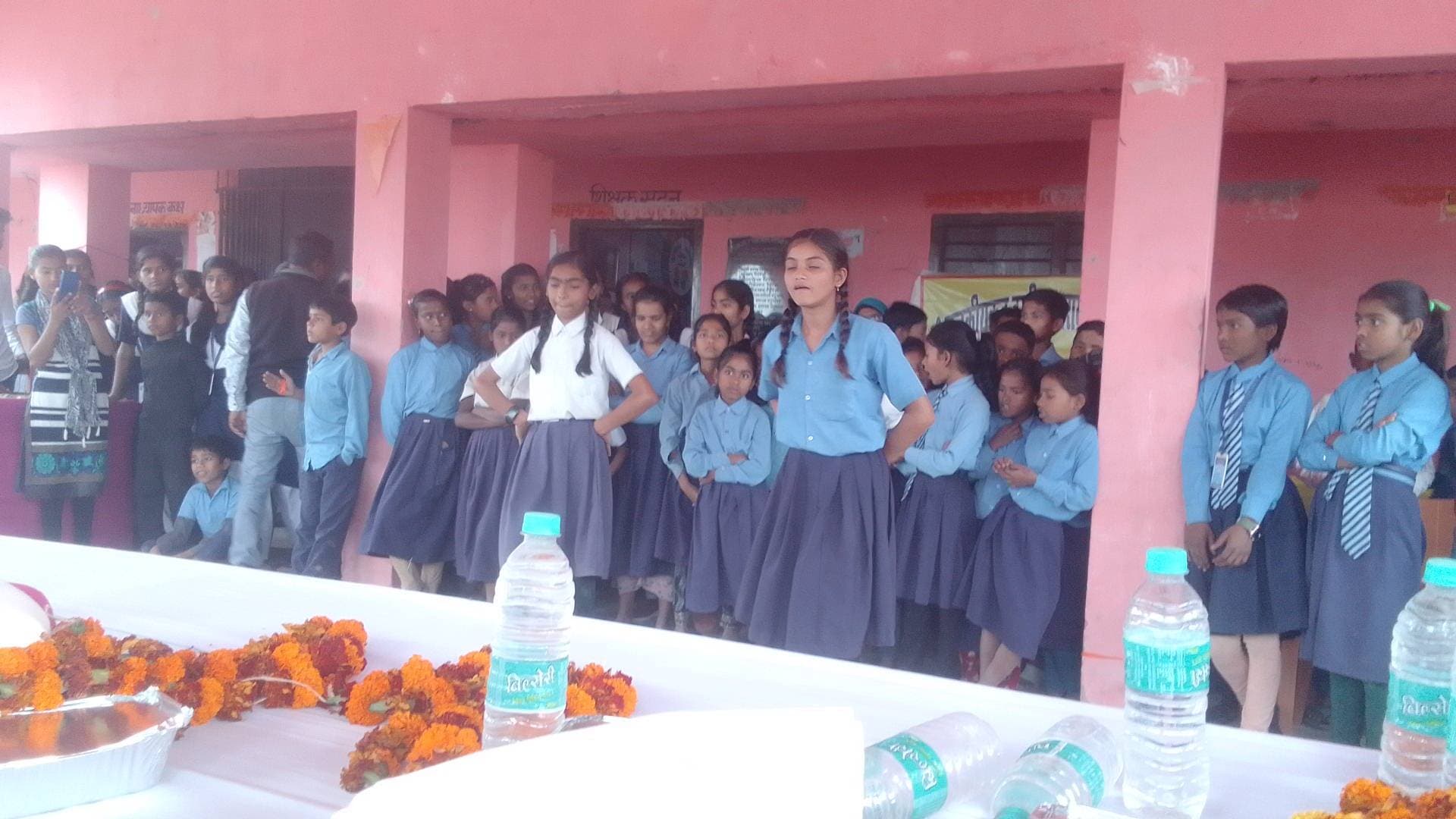 उजियारपुर के विभिन्न संकुलों में लगा टीएमएल मेला