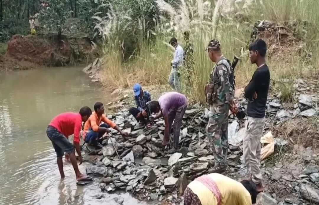 East Singhbhum News : गुड़ाबांदा के कन्यालुका में होगा यूरेनियम का उत्पादन, परमाणु ऊर्जा विभाग ने जिला प्रशासन से दो एकड़ भूमि 10 साल की लीज पर मांगा