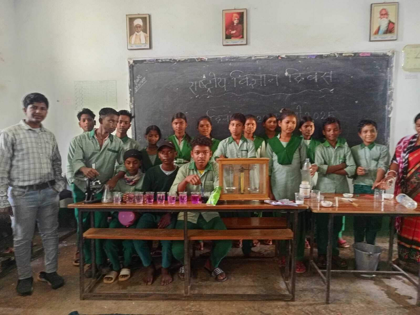 East Singhbhum News : वैज्ञानिक विचारधारा को अपनायें, अंधविश्वास से दूर रहें विद्यार्थी