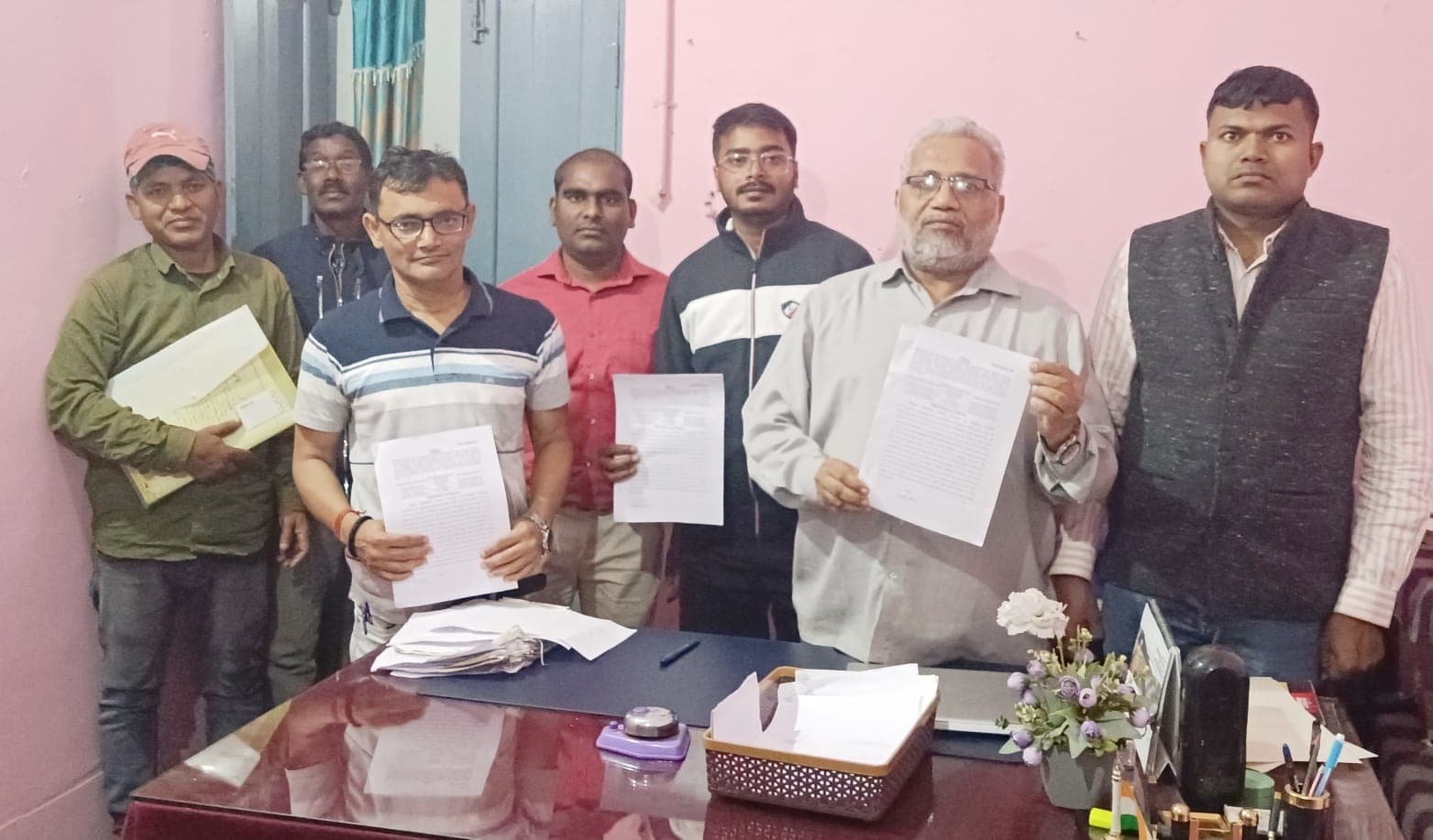 Bokaro News : काम से हटाये गये मजदूरों को क्षतिपूर्ति देने का निर्देश