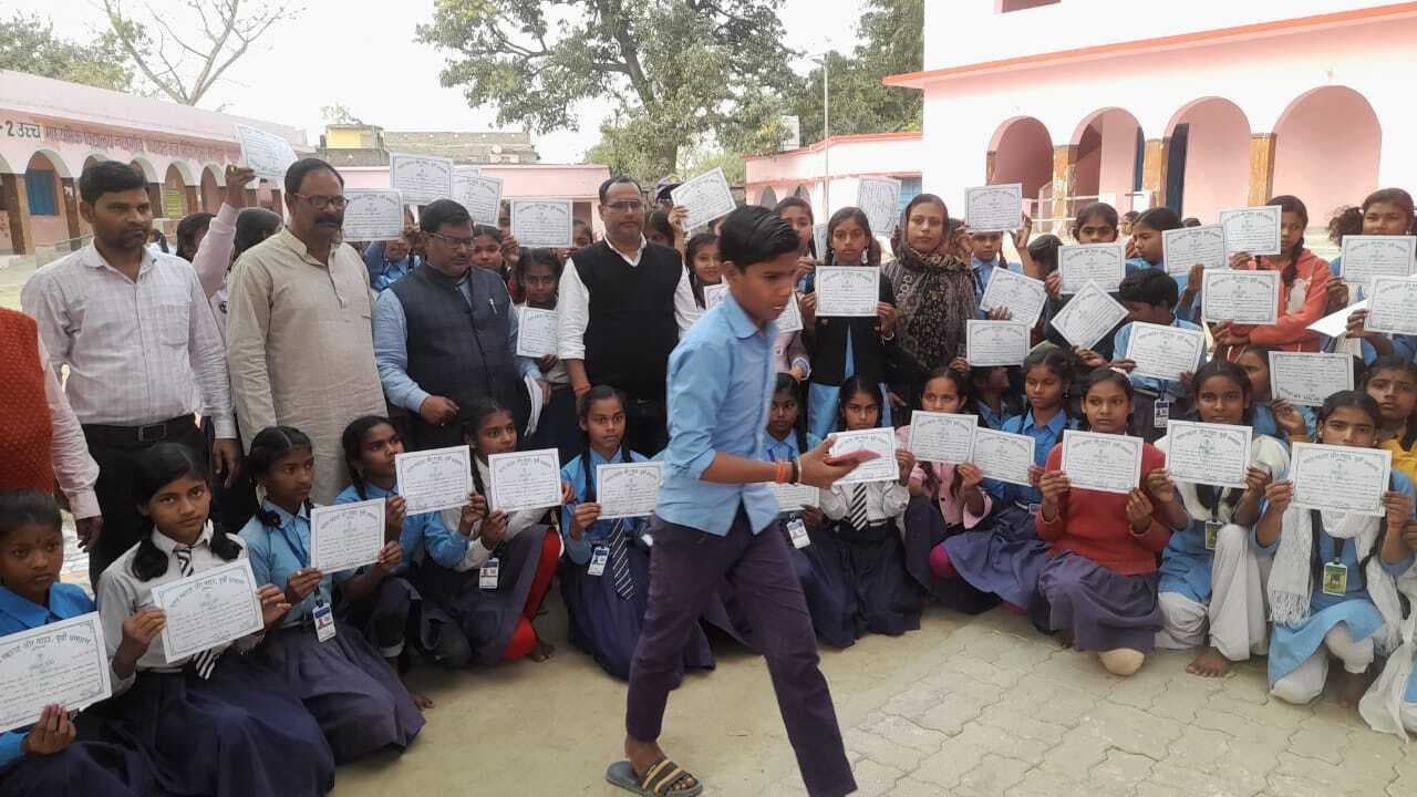 छात्र-छात्राओं को मिला भारत स्काउट एवं गाइड का प्रशिक्षण