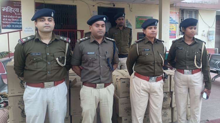 ट्रक से 1058 लीटर विदेशी शराब बरामद, चालक-खलासी गिरफ्तार