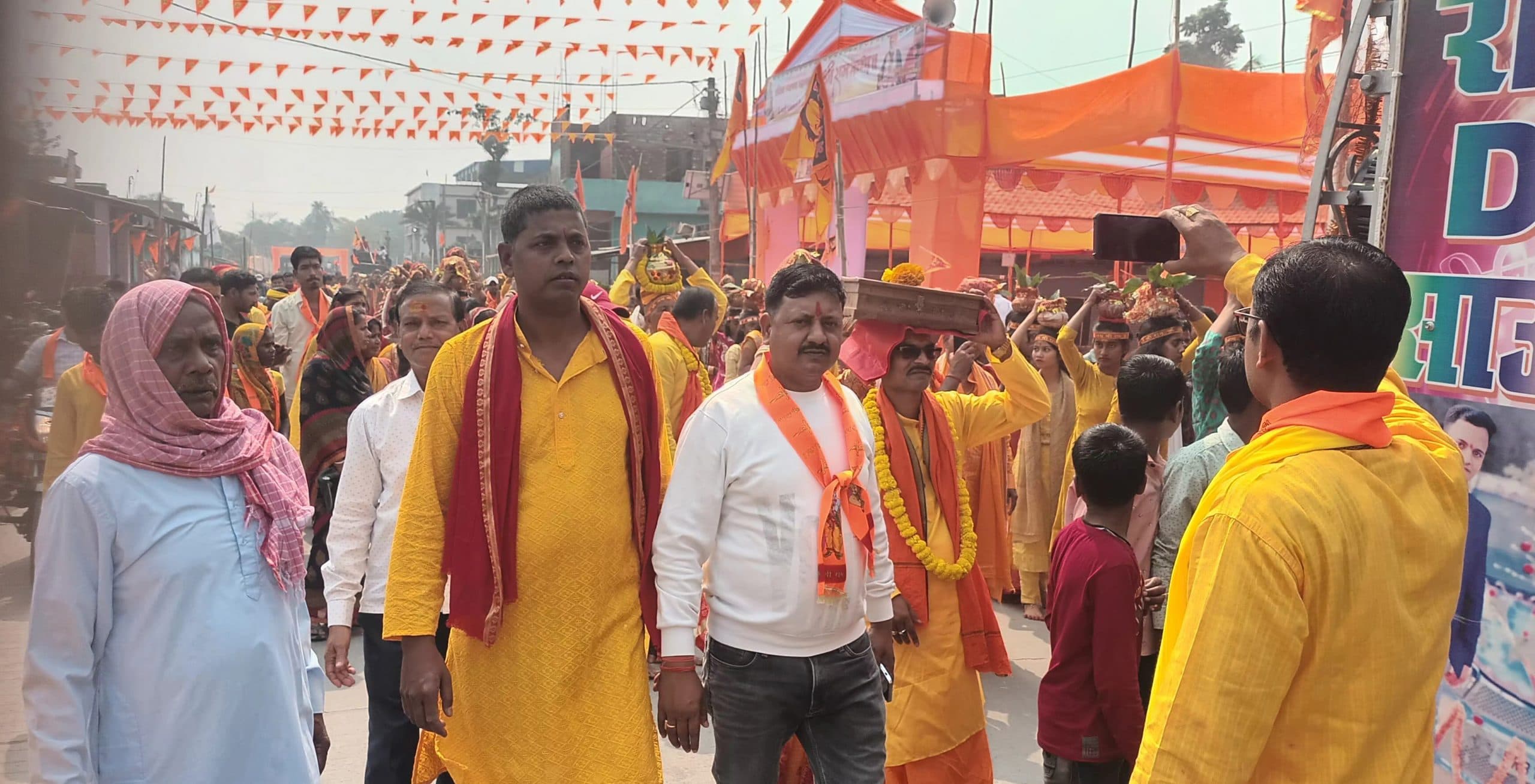 बुढ़िया धनकट्टा में भव्य कलशयात्रा के साथ श्रीराम कथा शुरू
