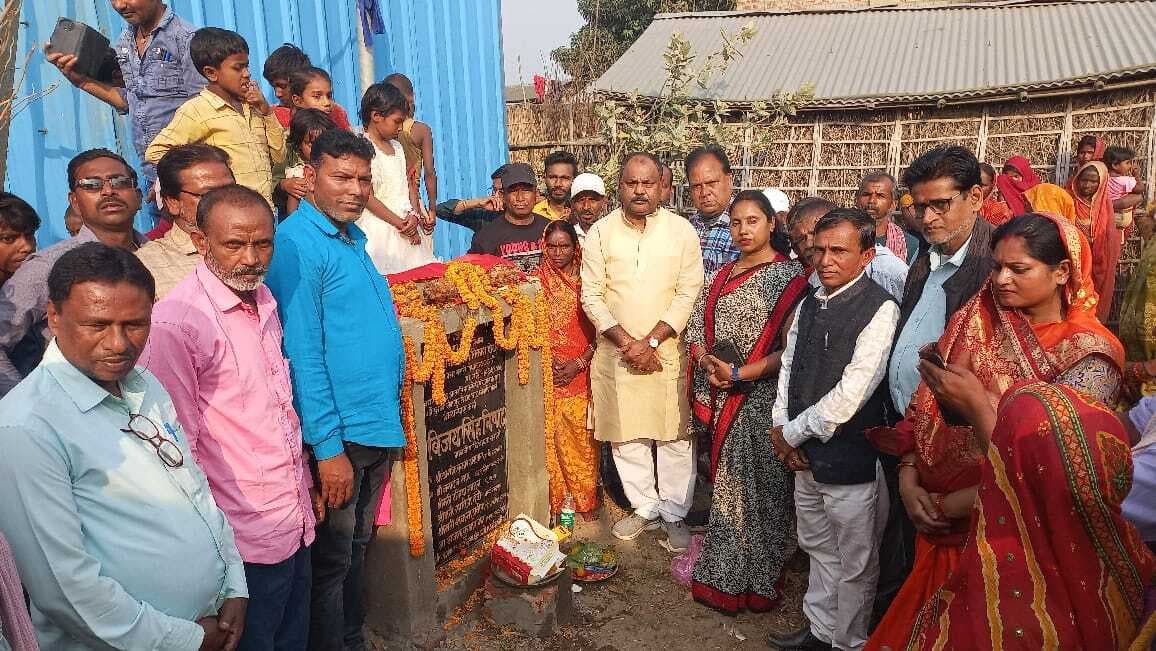 15 लाख से पुरानी सेमापुर में छठ घाट का होगा निर्माण, किया शिलान्यास