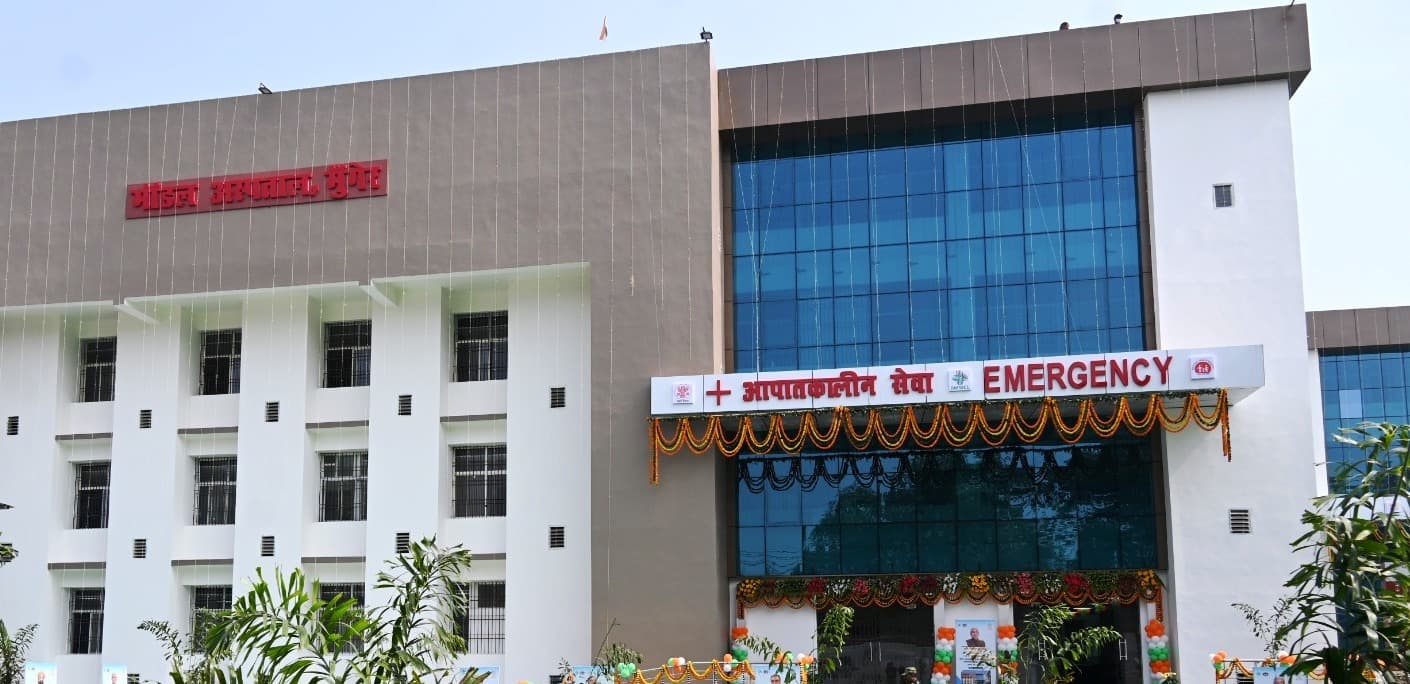 32 करोड़ से बना मॉडल अस्पताल, फिर भी पुराने वार्डों में इलाज करा रहे मरीज