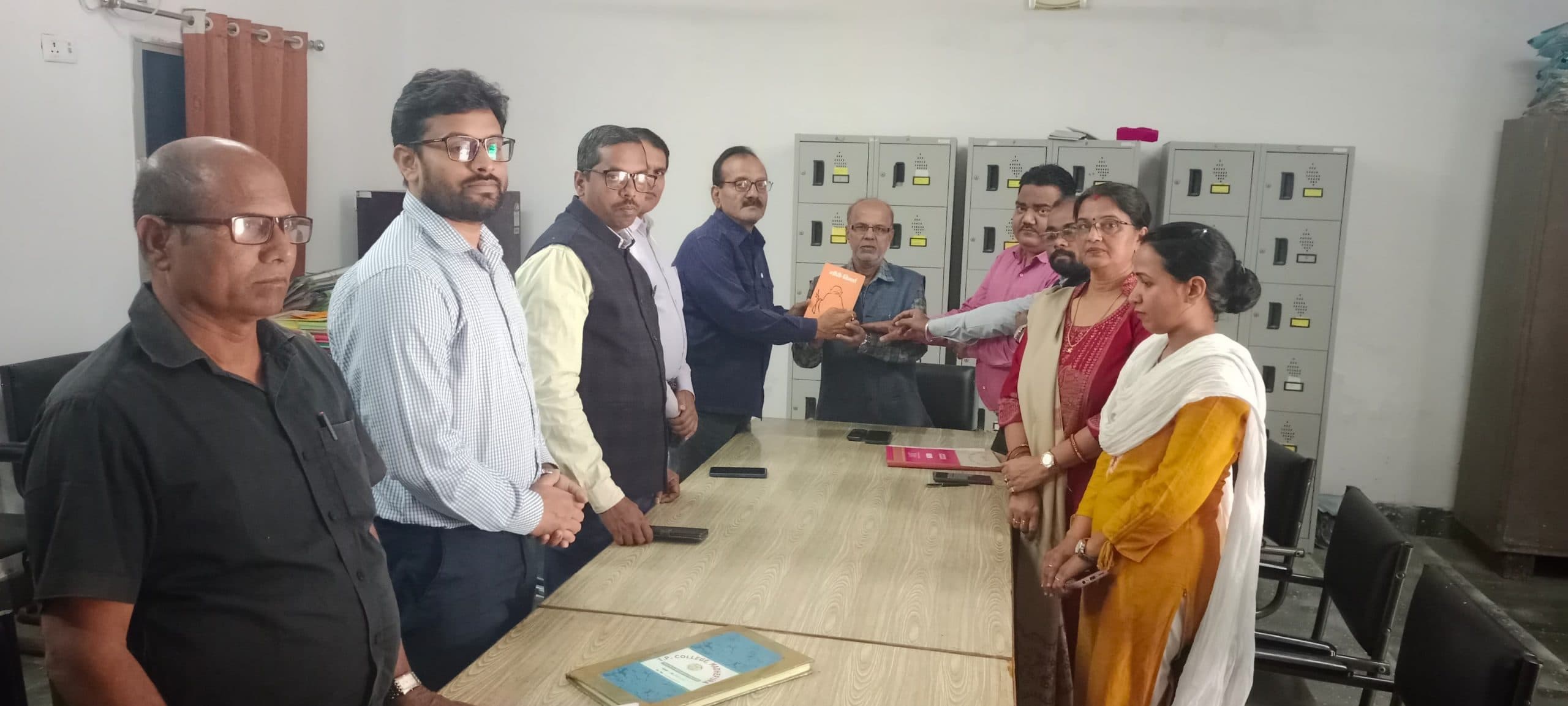 नियमित वेतन भुगतान नहीं होने पर शिक्षक संघ ने जतायी चिंता