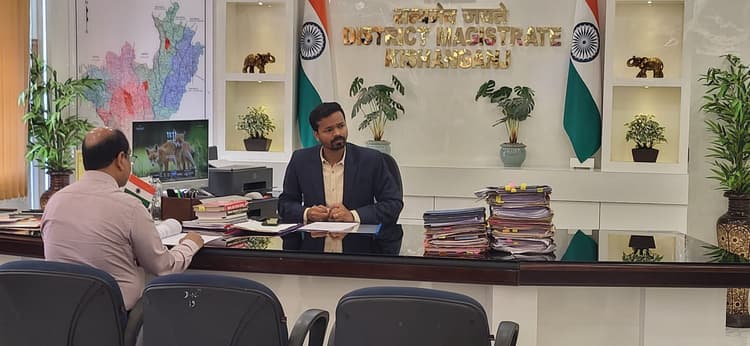 गांधी चौक  सद्भावना बाजार  में अवैध दुकानों पर प्रशासन सख्त, होगी कड़ी कार्रवाई