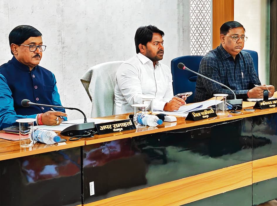 खराब चापाकलों की जल्द करें मरम्मत