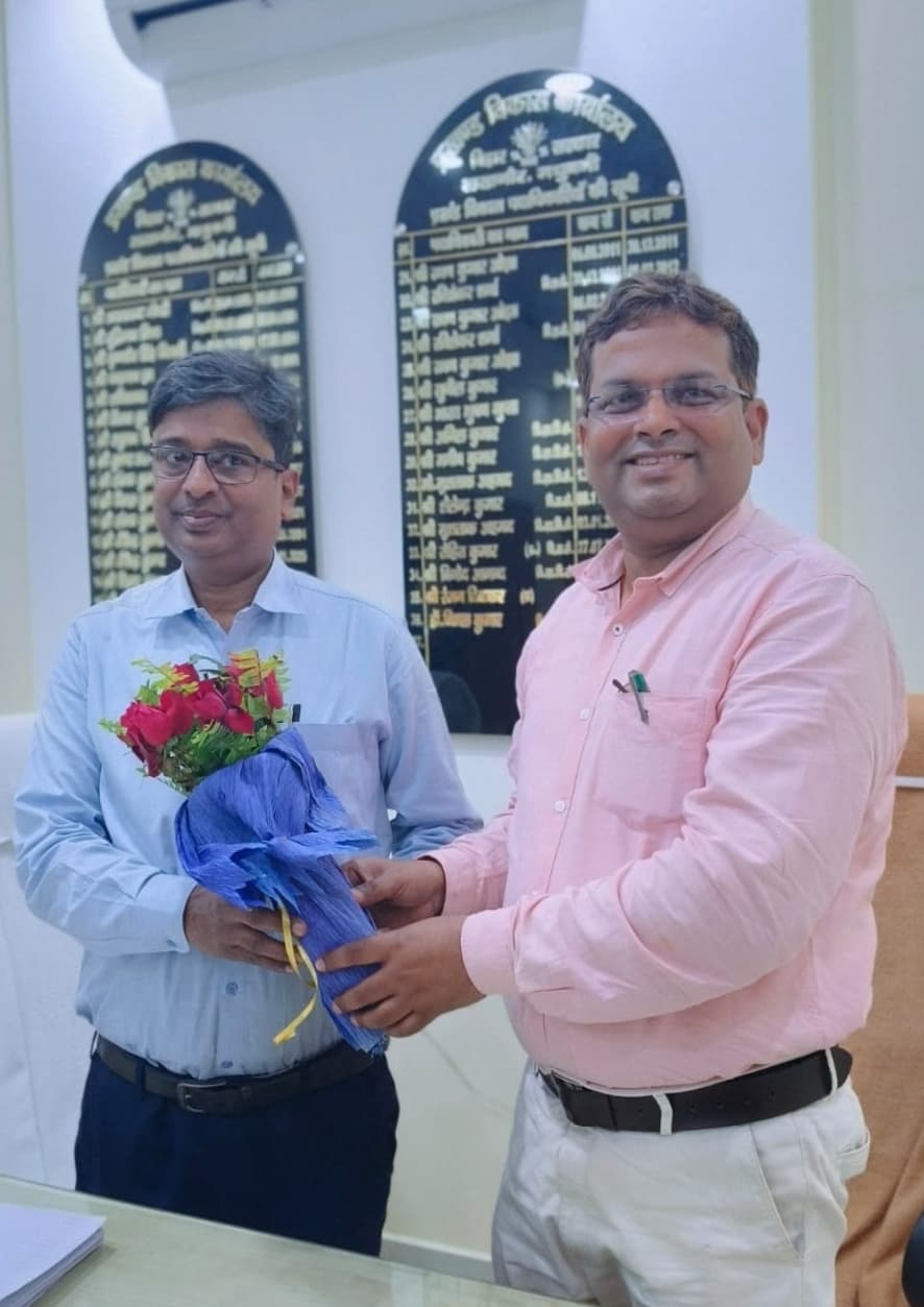 Madhubani News : नव पदस्थापित बीडीओ ने संभाला पदभार