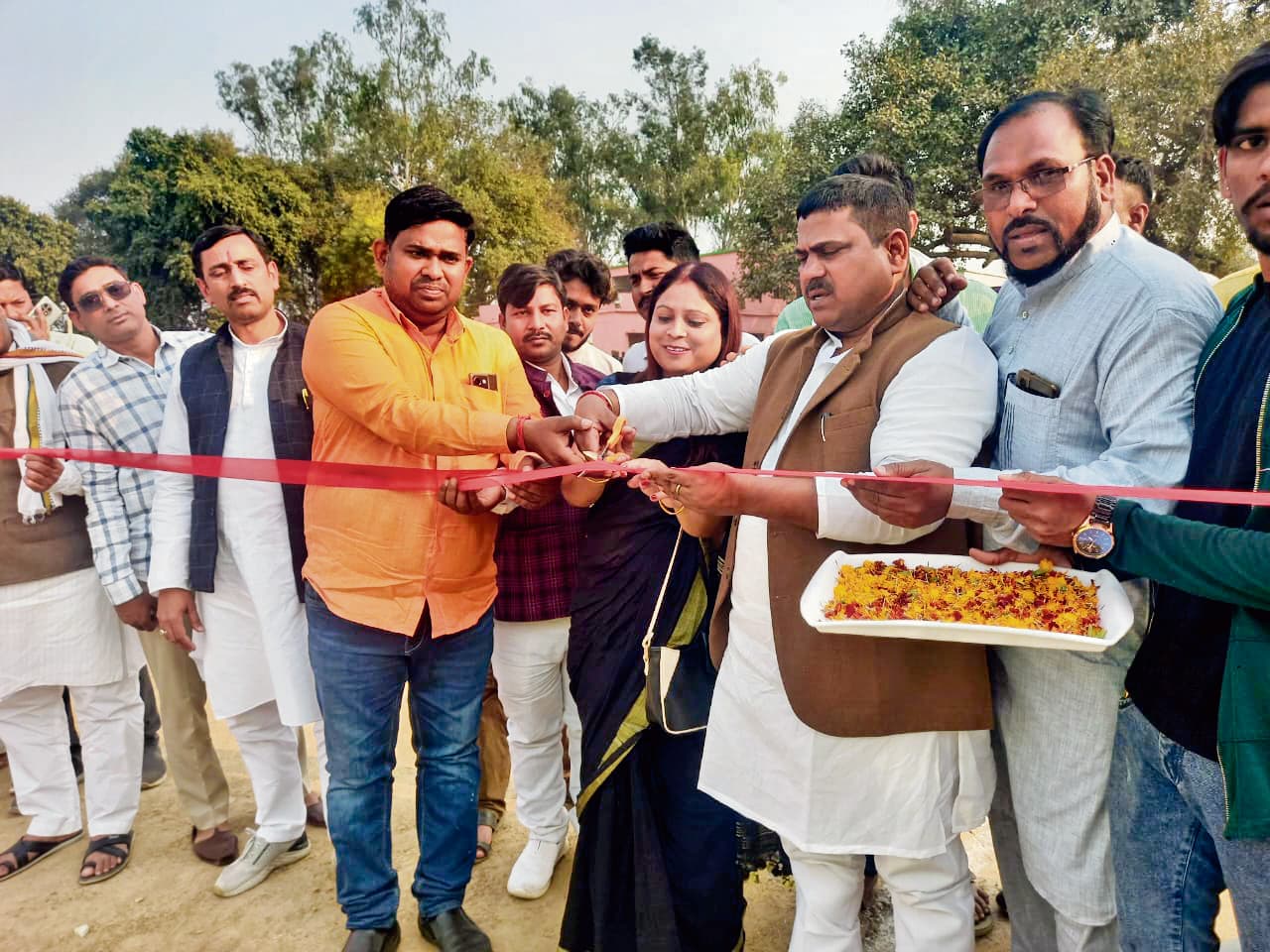 तरारी में वीर कुंवर सिंह फुटबॉल क्लब बिहटा ने जमाया कप पर कब्जा