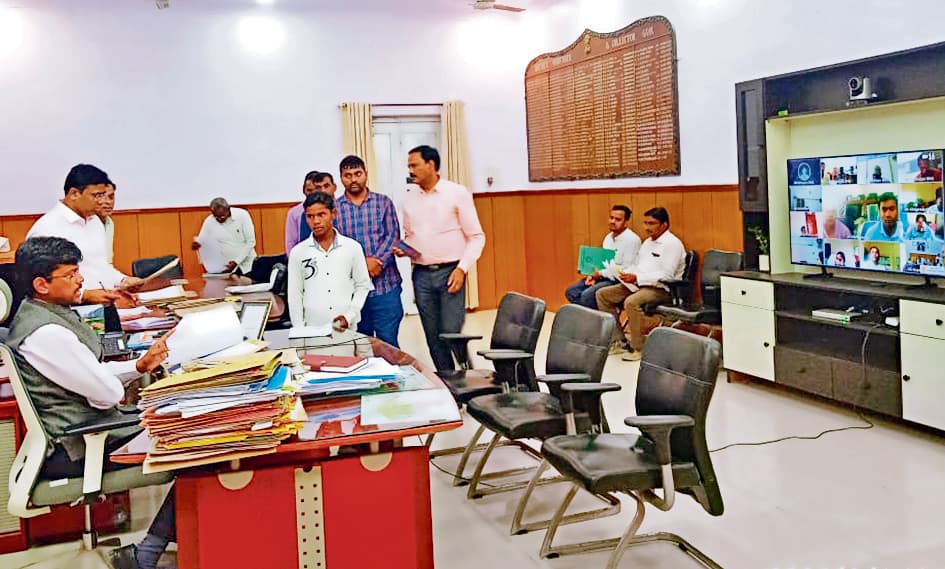 Gaya News : लोक शिकायत निवारण अधिकार के तहत 61 मामलों की सुनवाई