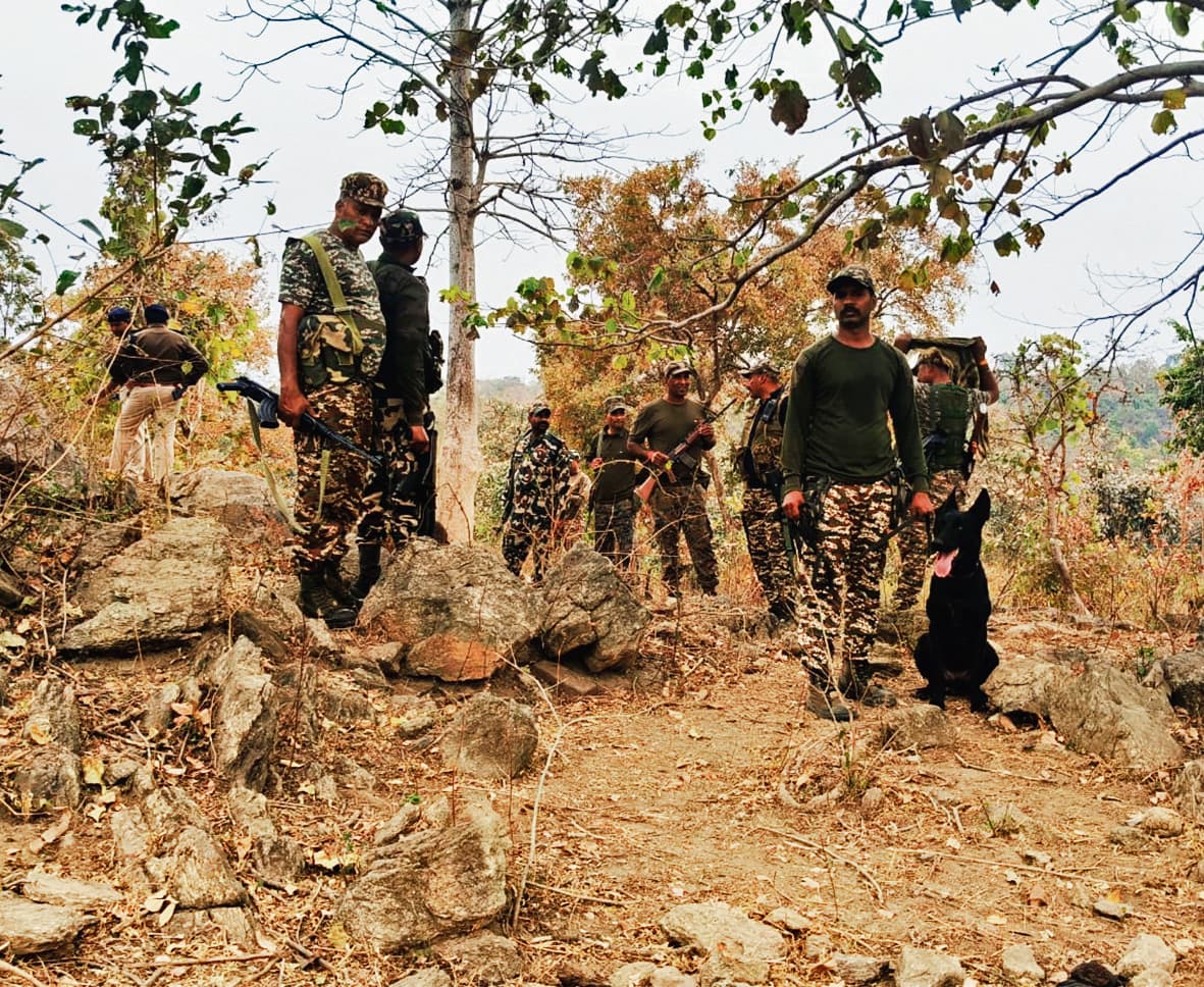 Gaya News : जवानों को टारगेट बनाने के लिए ही आइइडी प्लांट कर रहे नक्सली