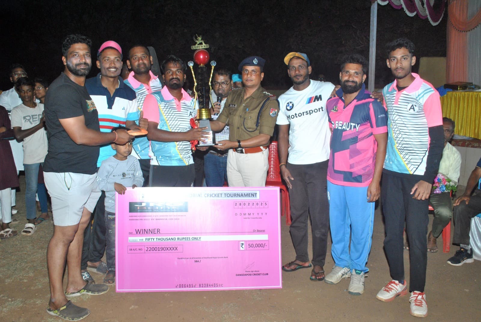 Chaibasa News : टॉप स्ट्राइकर सीकेपी को हराकर हमजा इलेवन बना चैंपियन