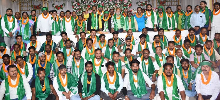 Bokaro News : झामुमो बोकारो महानगर इकाई का सम्मान समारोह आयोजित