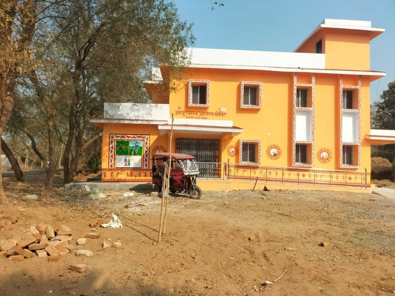 उधवा के चौकीढाब में हेल्थ सबसेंटर तैयार, सात जगहों पर काम प्रगति पर