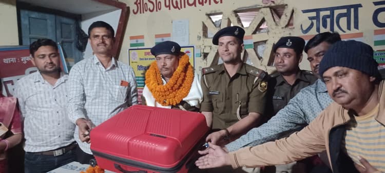 सेवानिवृत्ति पर एसआई को दी विदाई
