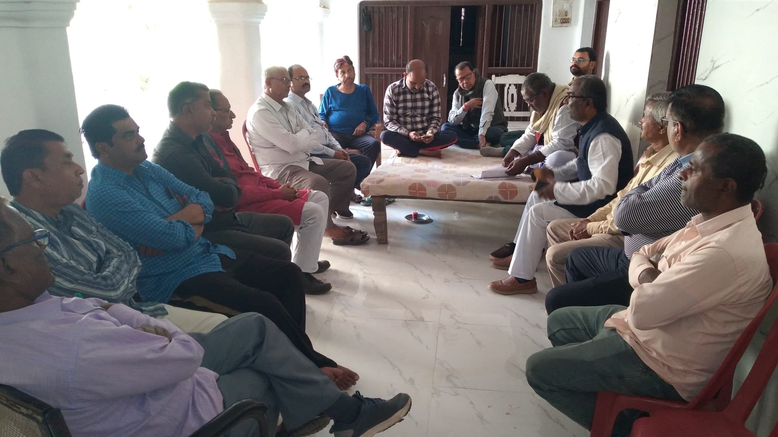 तैलिक साहू समाज की बैठक में जिला कमेटी भंग कर पुनर्गठन का लिया निर्णय