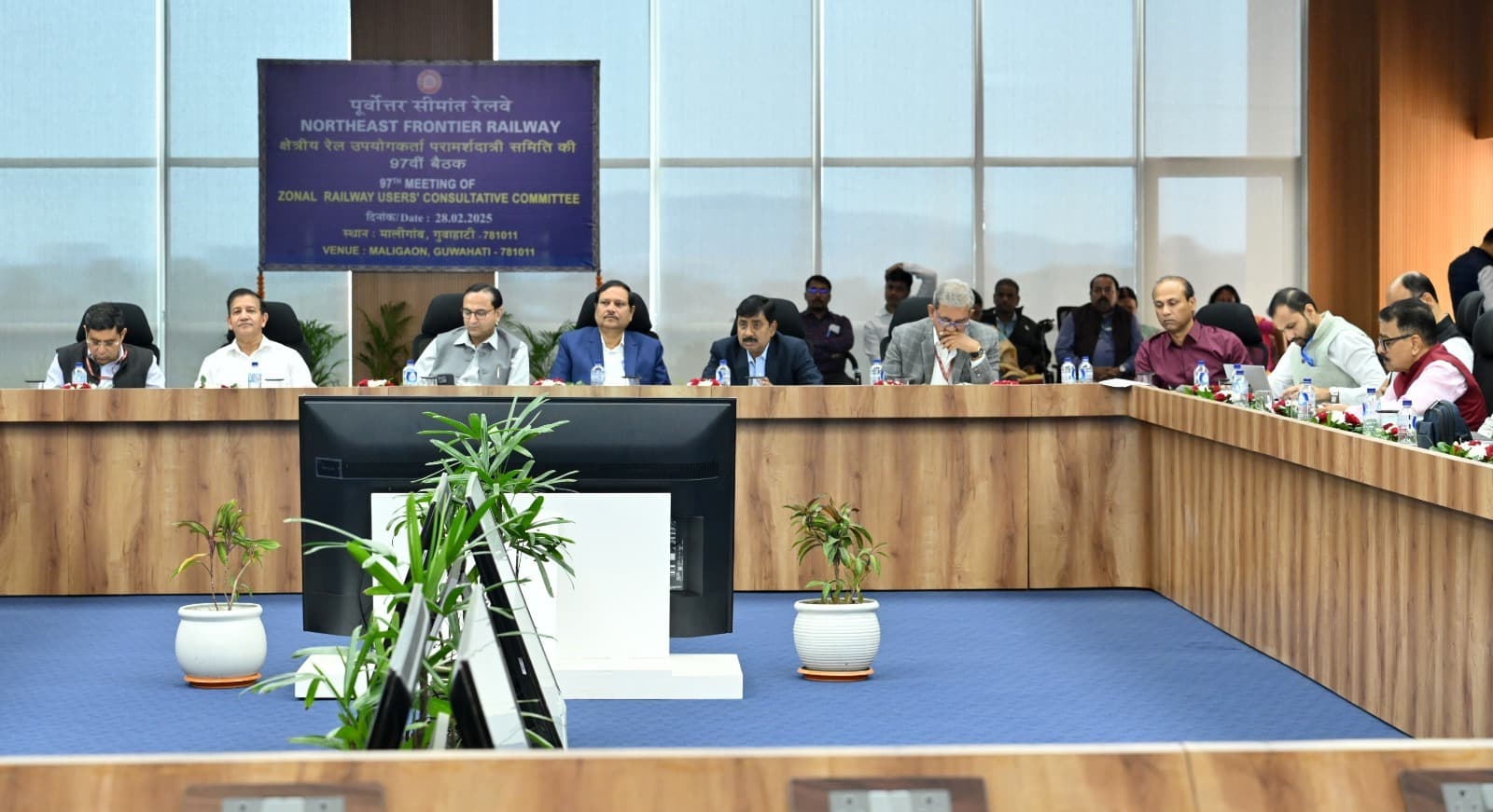 रेल सेवाओं व कनेक्टिविटी बढ़ाने के लिए रेलवे की 97वीं जेडआरयूसीसी बैठक संपन्न