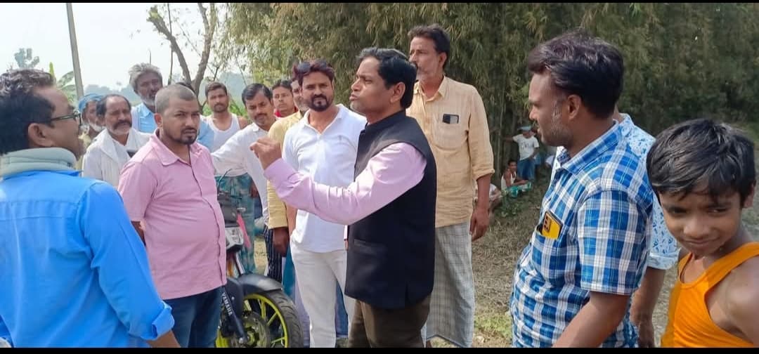 पंचायत सरकार भवन की जमीन का सीओ ने लिया जायजा