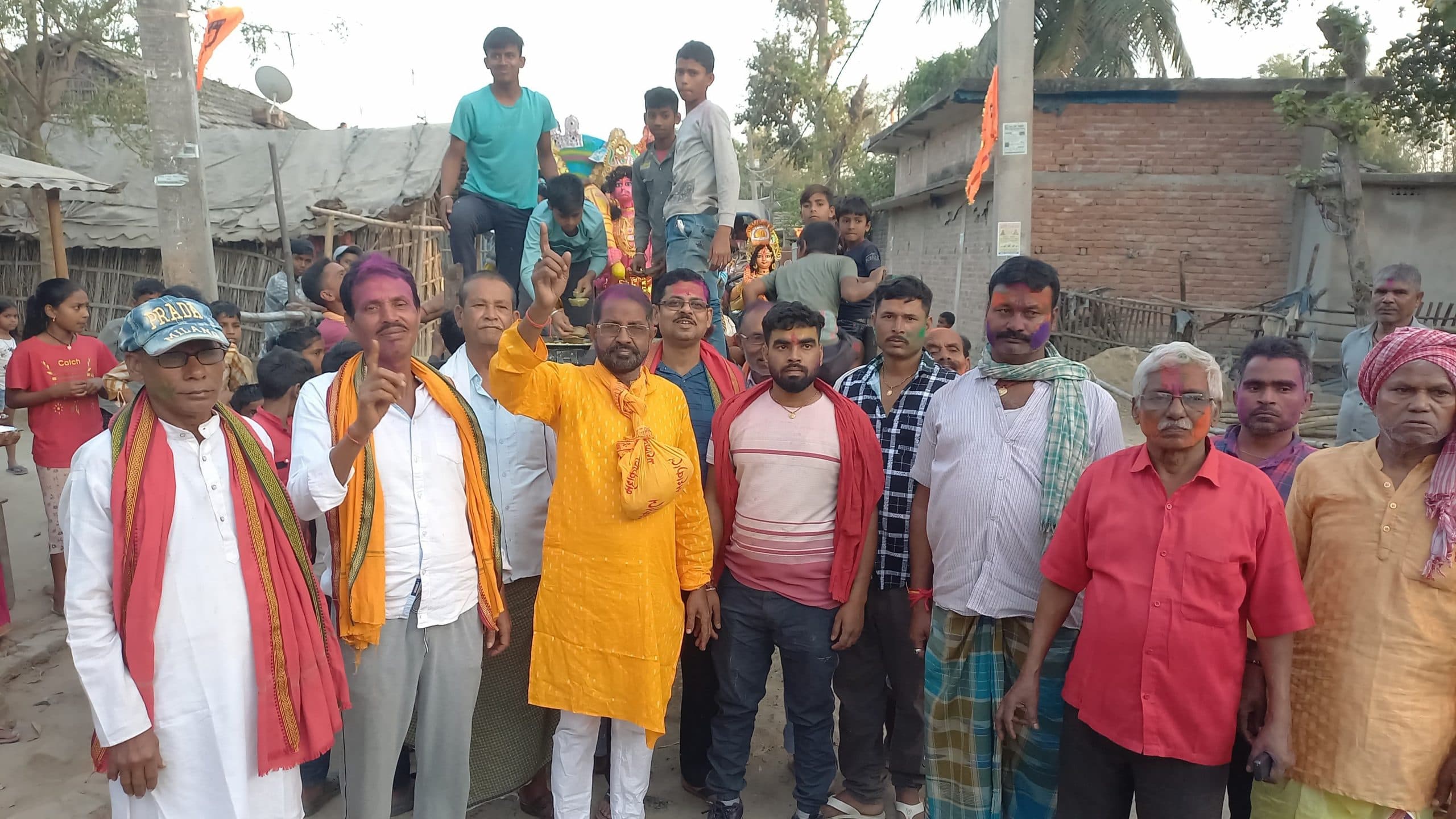 मनिहारी के बौलिया में महायज्ञ का हुआ समापन, प्रतिमा की गयी विसर्जित