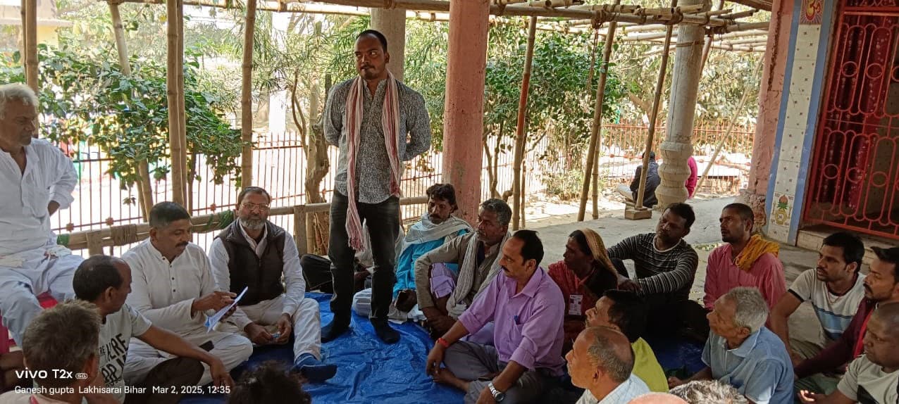 सड़क से छह फीट छोड़कर दुकान लगाने पर बनी सहमति