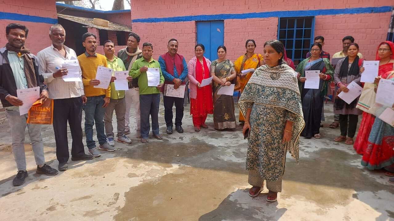 सक्षमता परीक्षा दो में उत्तीर्ण शिक्षकों को दिया गया नियुक्ति पत्र