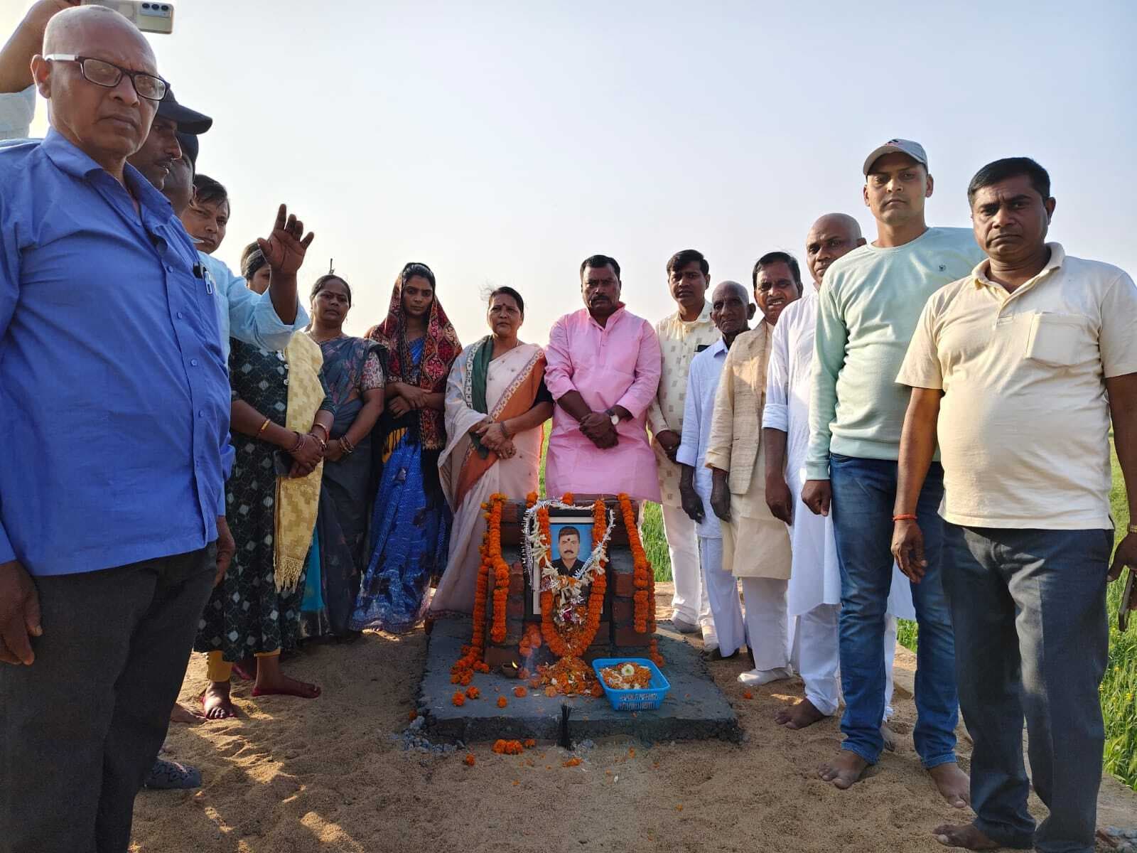 याद किये गये शहीद सूबेदार संतोष कुमार