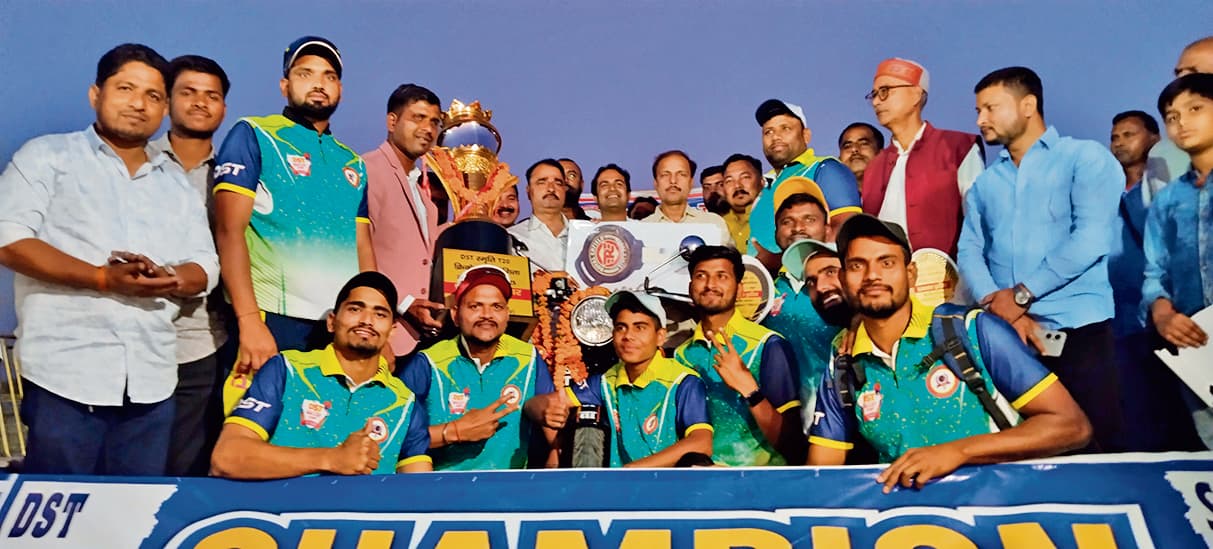 Gopalganj News : गोपालगंज को हराकर पटना ने बुलेट कप पर जमाया कब्जा, 24 फरवरी से चल रही थी डीएसटी स्मृति टी-20 क्रिकेट प्रतियोगिता