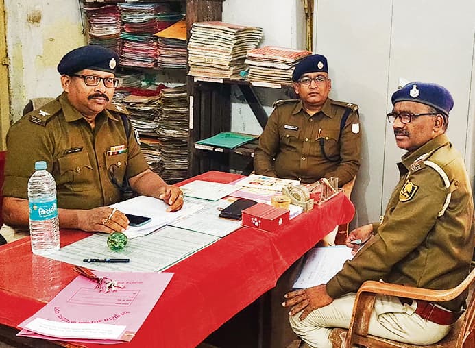 Gaya News : होली पर नशाखुरानी को लेकर अलर्ट, ट्रेनों में बढ़ाये जायेंगे जवान