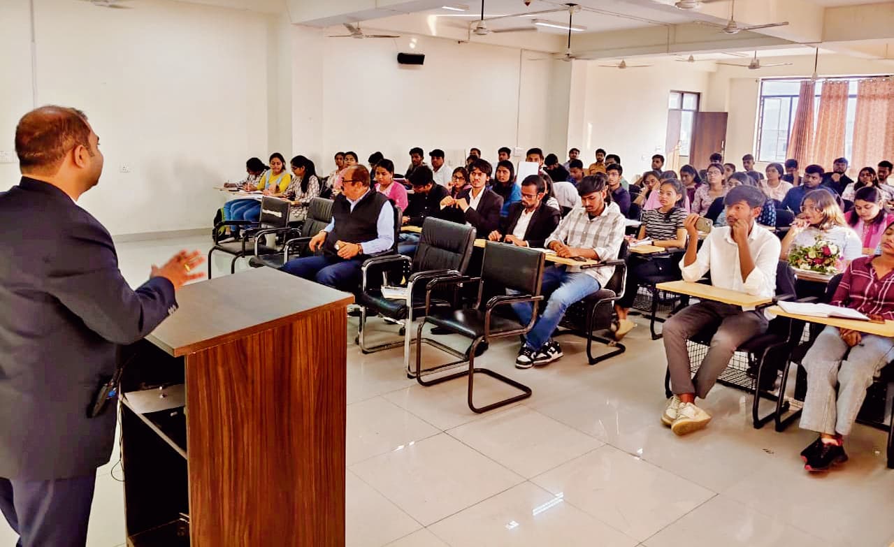 Gaya News : ग्रामीण विकास और वित्तीय समावेशन में नाबार्ड की भूमिका अहम : डीडीएम