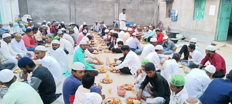 माहे रमजान का पहला रोजा रखा, इफ्तार के साथ रोजेदारों ने की खास दुआएं