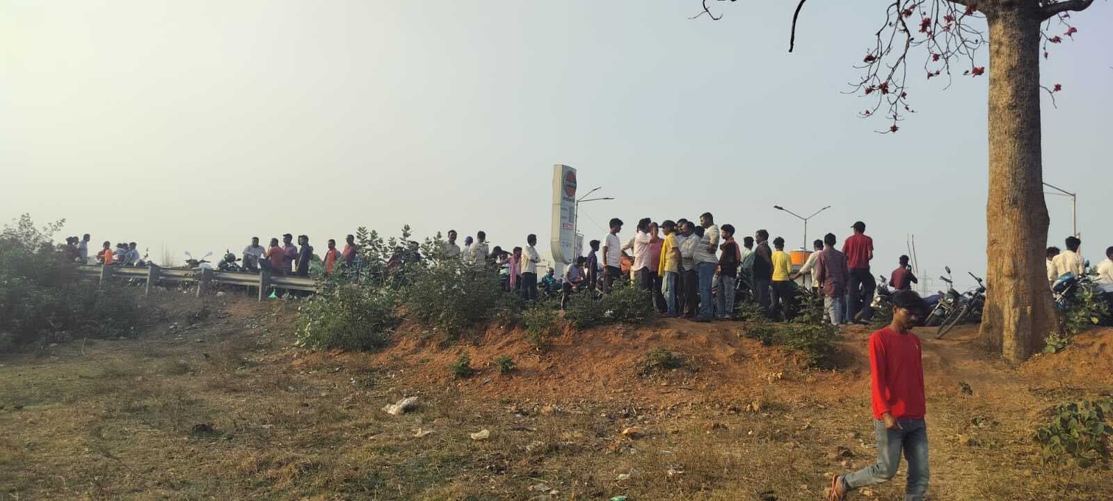 Bokaro News : खेतको के तालाब में मिला अज्ञात का शव