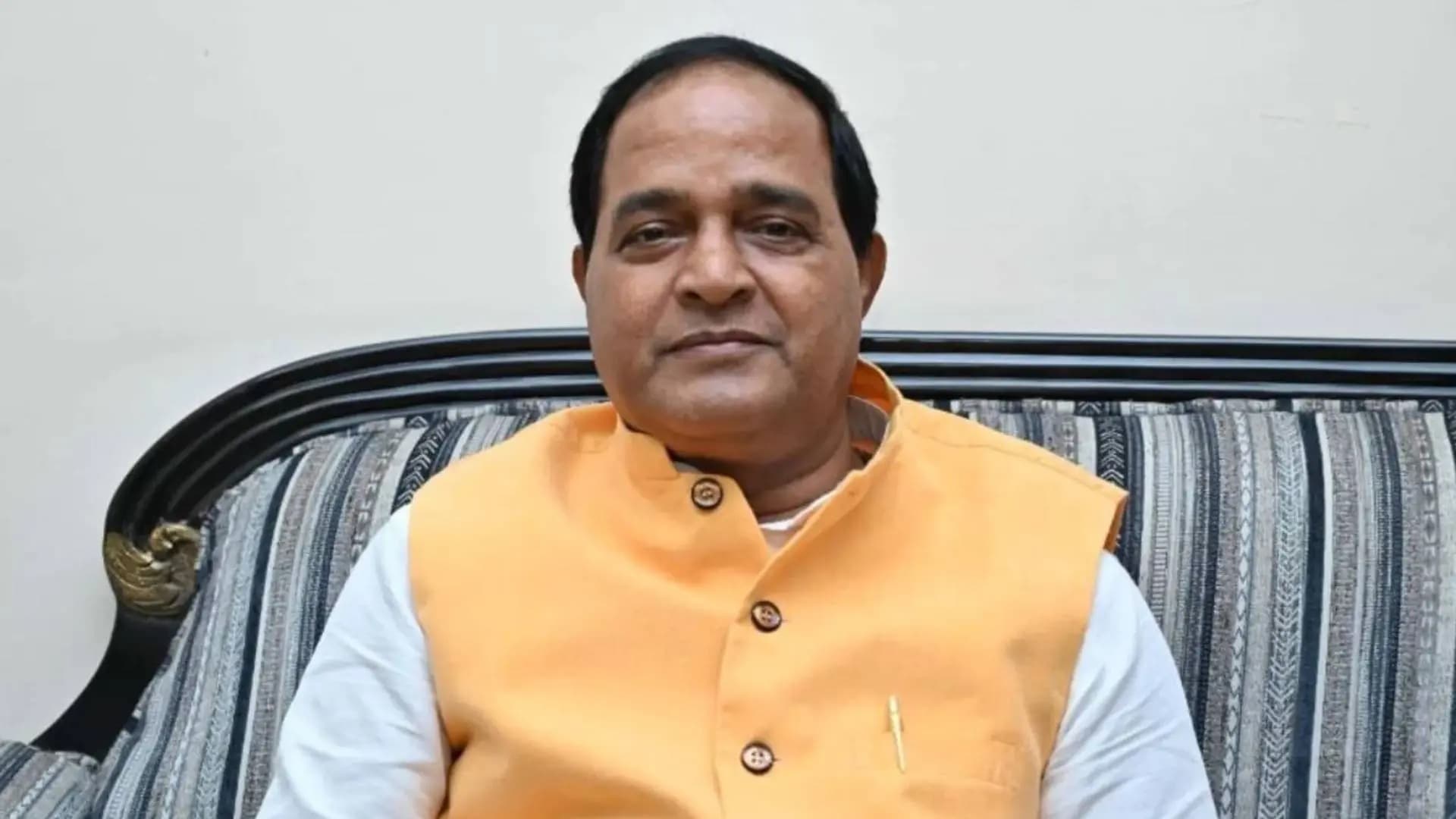Bhubaneswar News: ओडिशा के खाद्य आपूर्ति मंत्री ने अयोग्य लाभार्थियों से राशन कार्ड लौटाने की अपील की, बोले-सजा से बचने का हो सकता है आखिरी मौका