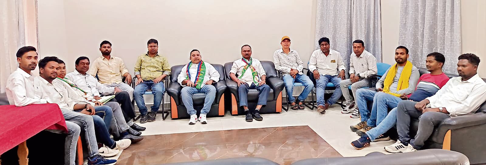 राज्य सरकार हर मोर्चे पर विफल, बेरोजगारों का हो रहा पलायन