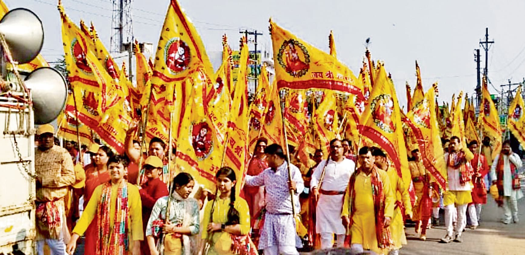 ranchi news : नेवरी विकास से खाटू श्याम मंदिर, हरमू रोड तक पदयात्रा निकाली गयी, डोरी खींच के राखीजो यह तो है बाबा को निशान... जैसे भक्ति गीतों पर झूमे श्रद्धालु