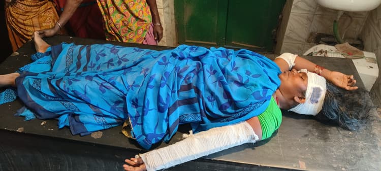 बाइक की ठोकर से महिला जख्मी