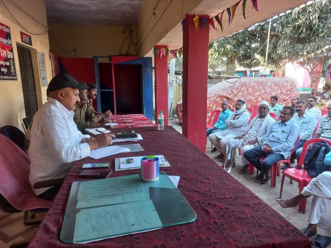 होली को लेकर थाना परिसर में हुई शांति समिति की बैठक