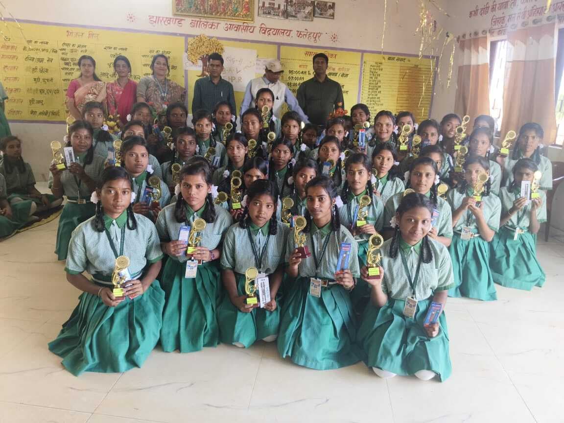 छात्राएं जीवन में निरंतर आगे बढ़ने की लें प्रेरणा : बीडीओ