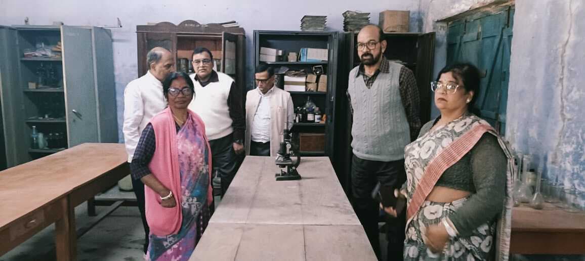 अव्यवस्था के बीच एमजेएम महिला कॉलेज में विवि की पांच सदस्यीय टीम ने की जांच