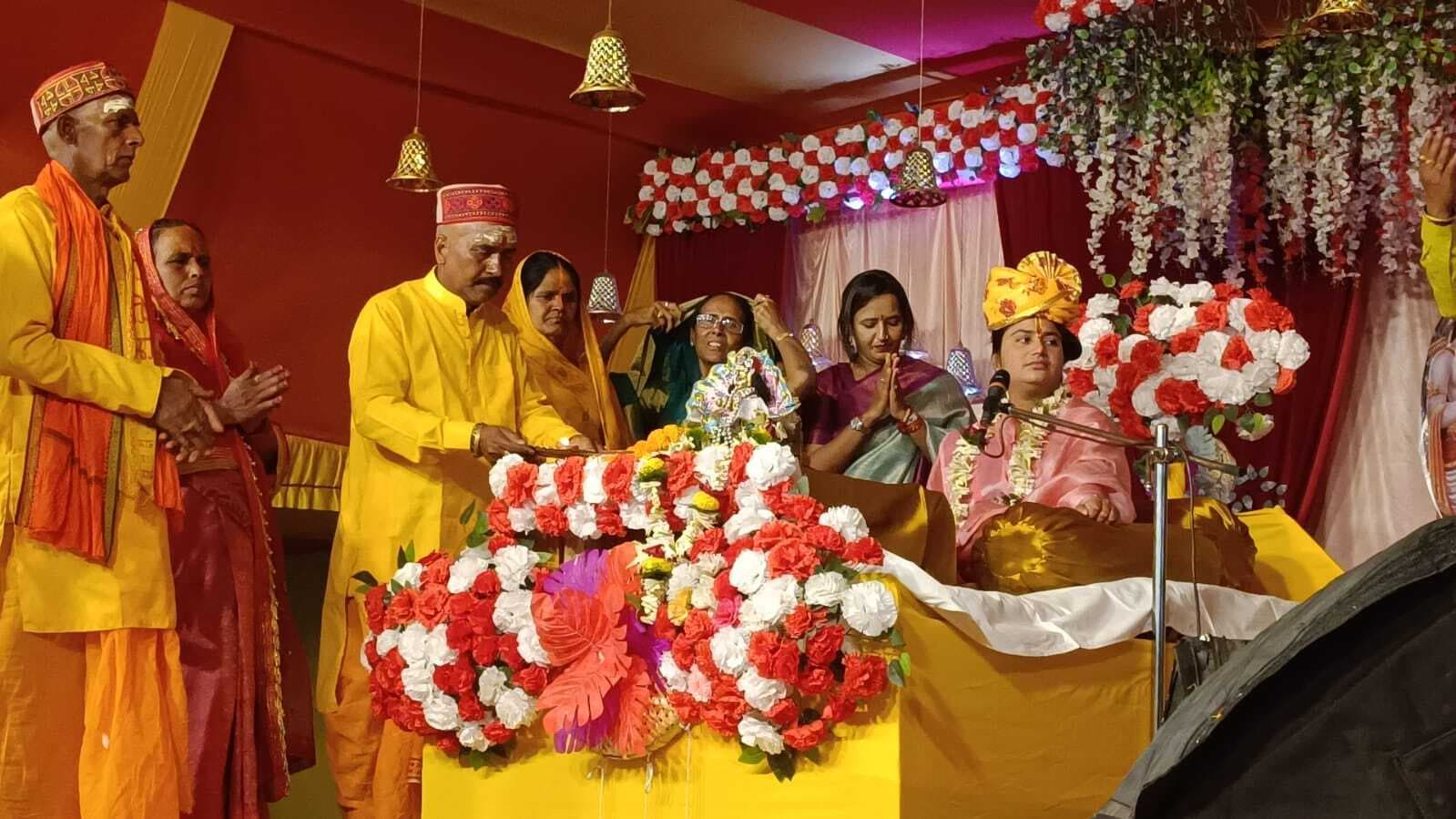 श्रीराम कथा हमें मर्यादा में रहना सिखाती है : मानस मयूरी