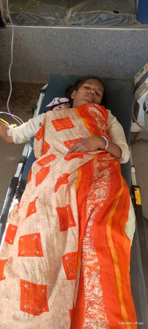 टोटो पलटने से एक छात्रा की मौत, चालक समेत चार घायल