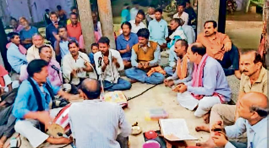 पहले वसंत पंचमी के दिन से ही होता था होली गायन