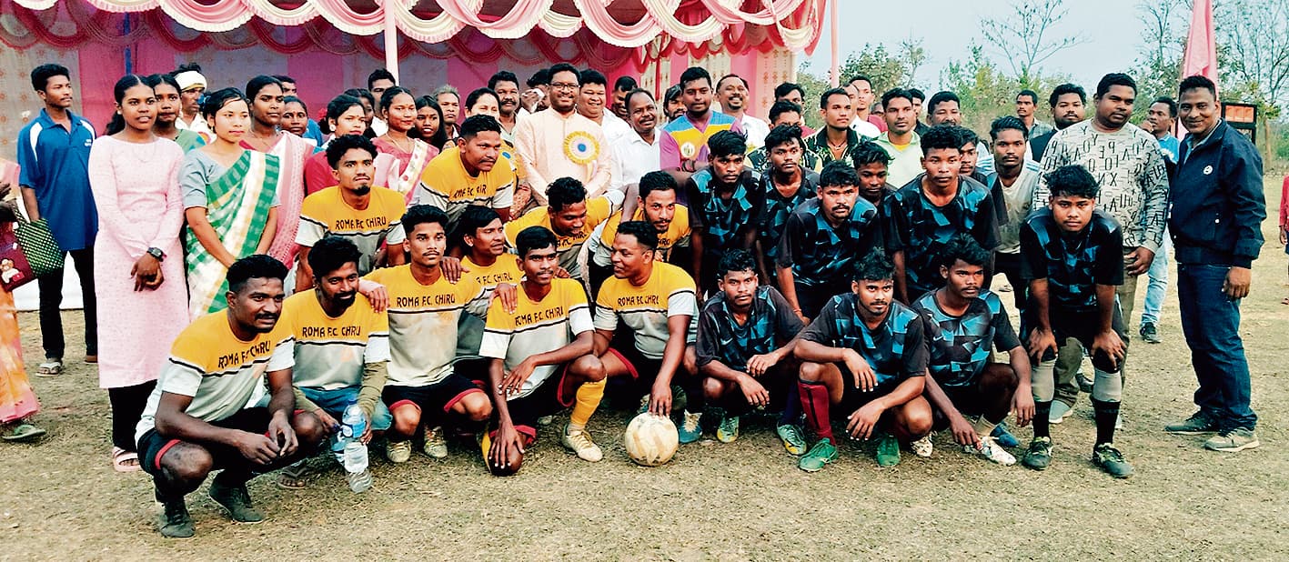 खूंटपानी के कुंबराम में तीन दिवसीय फुटबॉल में गंगीडीह एफसी बना विजेता, आठ हजार नकद मिला