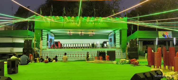 Giridih News :झामुमो स्थापना दिवस आज, झंडा मैदान सजधज कर तैयार