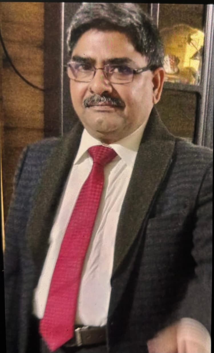 ranchi news : रांची विवि के पूर्व परीक्षा नियंत्रक डॉ आशीष झा का निलंबन रद्द, गणित विभाग में किया गया स्थानांतरित
