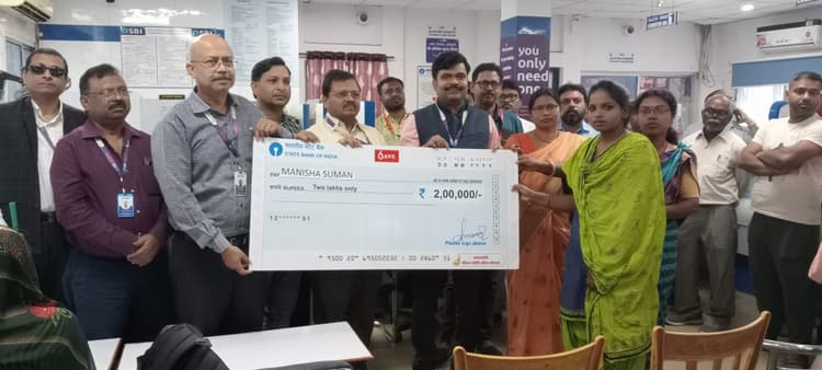 Bokaro News : चार बीमाधारकों के आश्रितों को किया राशि का भुगतान